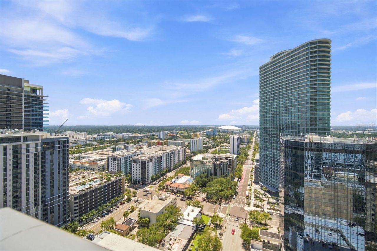 275 1st Ave South, Unit 2606, Saint Petersburg, FL 33701 Photo