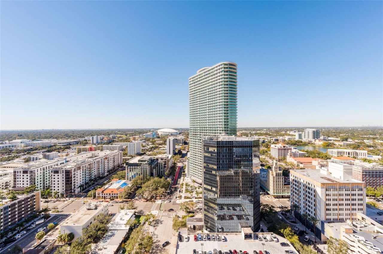 275 1st Ave South, Unit 2606, Saint Petersburg, FL 33701 Photo