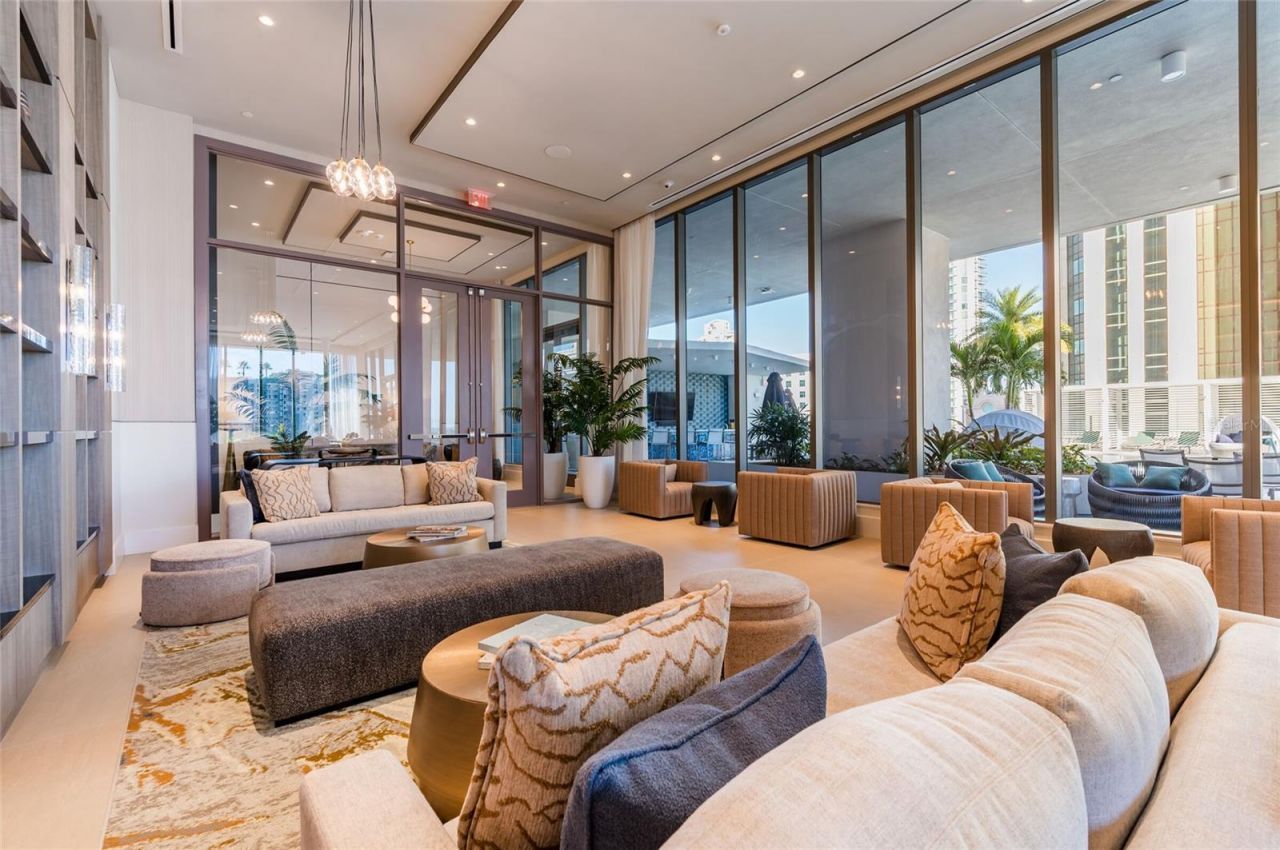 275 1st Ave South, Unit 2606, Saint Petersburg, FL 33701 Photo