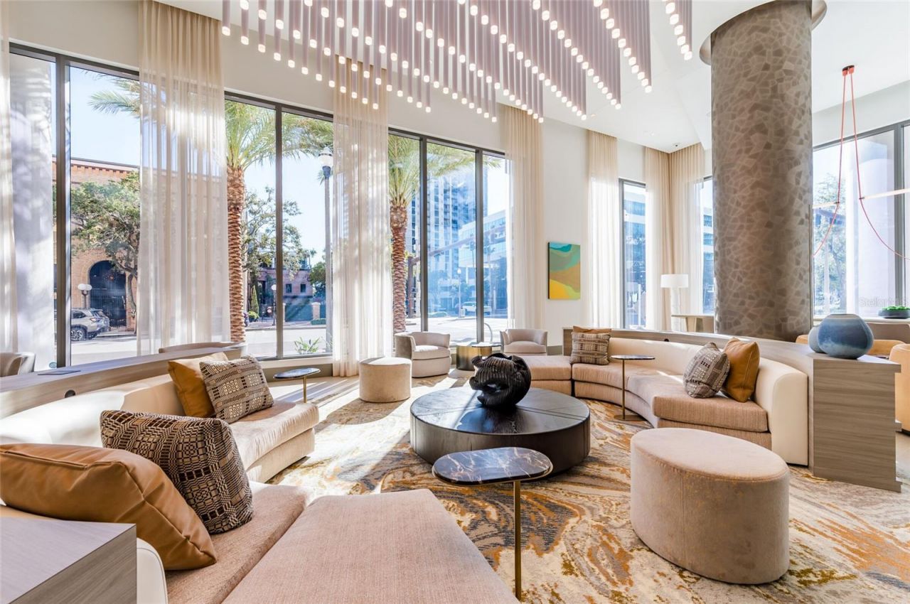 275 1st Ave South, Unit 2606, Saint Petersburg, FL 33701 Photo