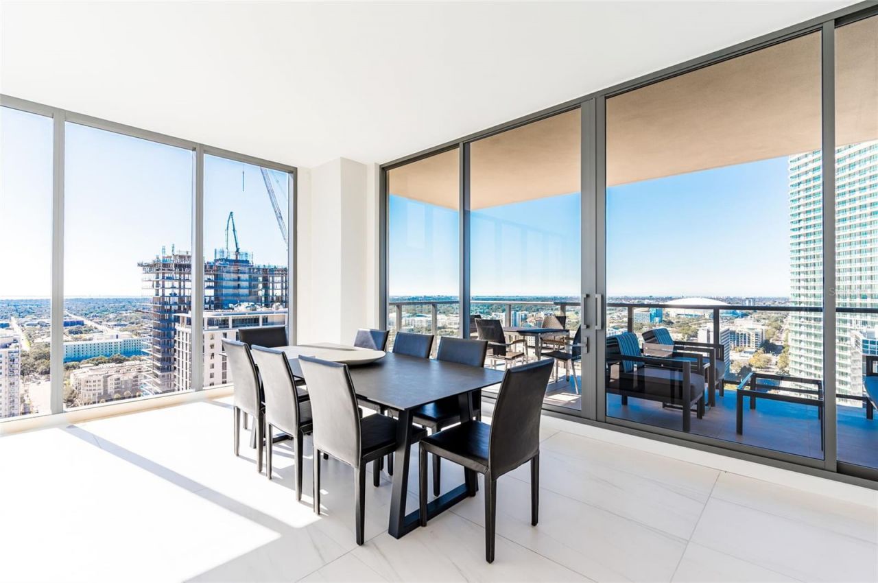 275 1st Ave South, Unit 2606, Saint Petersburg, FL 33701 Photo