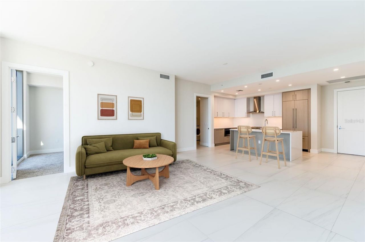 275 1st Avenue South, Unit 2208, Saint Petersburg, FL 33701 Photo