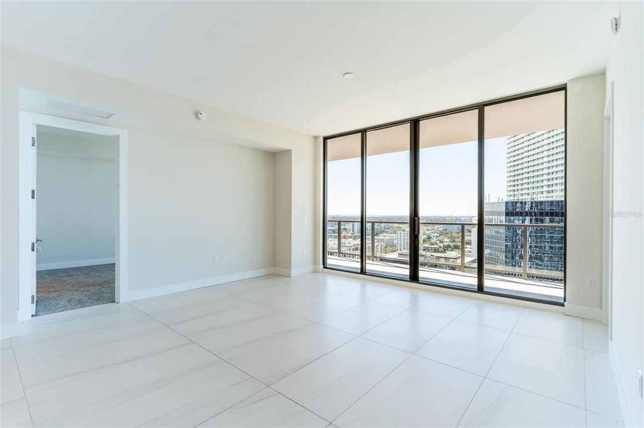 275 1st Avenue South, Unit 2208, Saint Petersburg, FL 33701 Photo