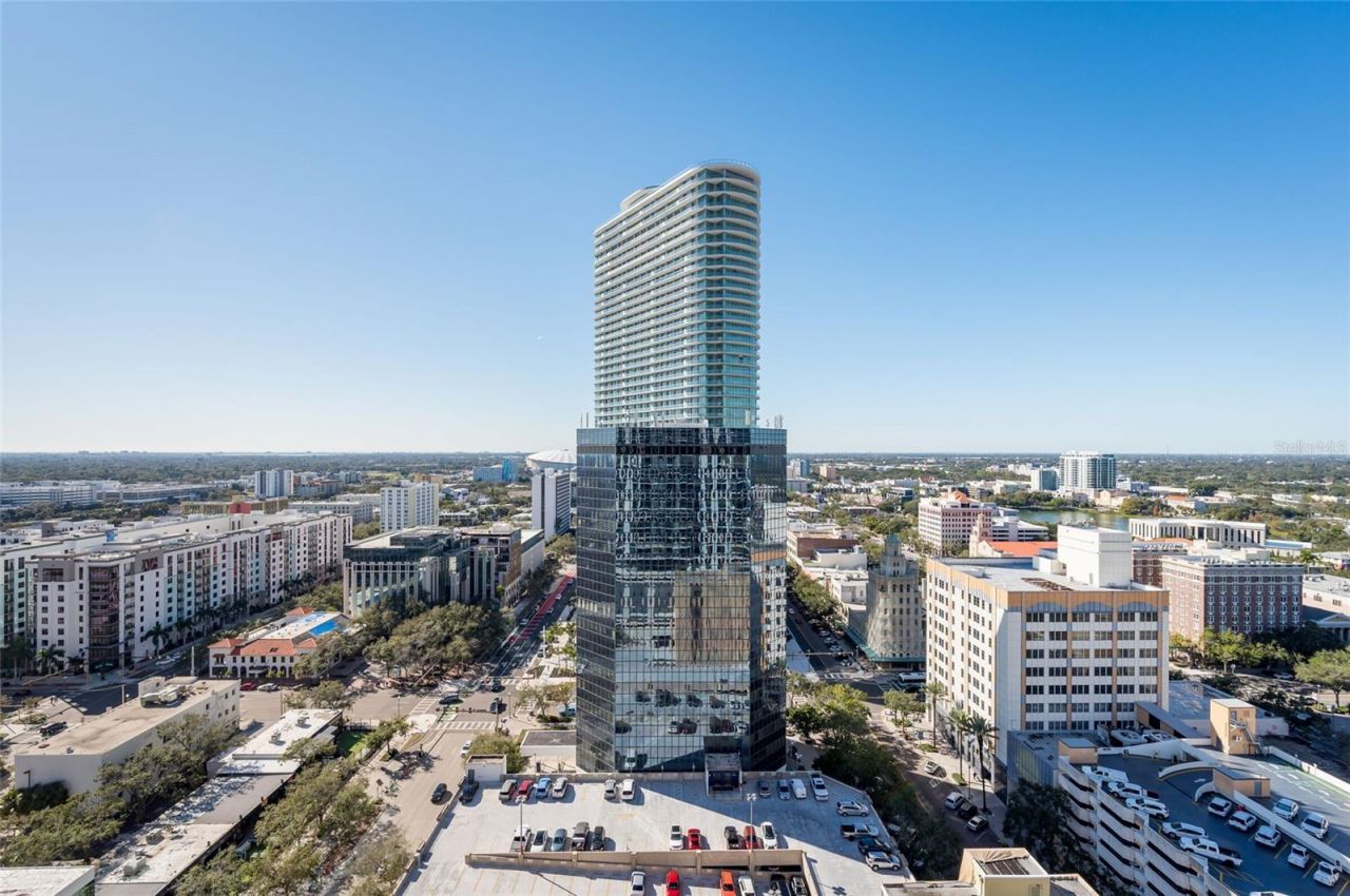 275 1st Avenue South, Unit 2208, Saint Petersburg, FL 33701 Photo