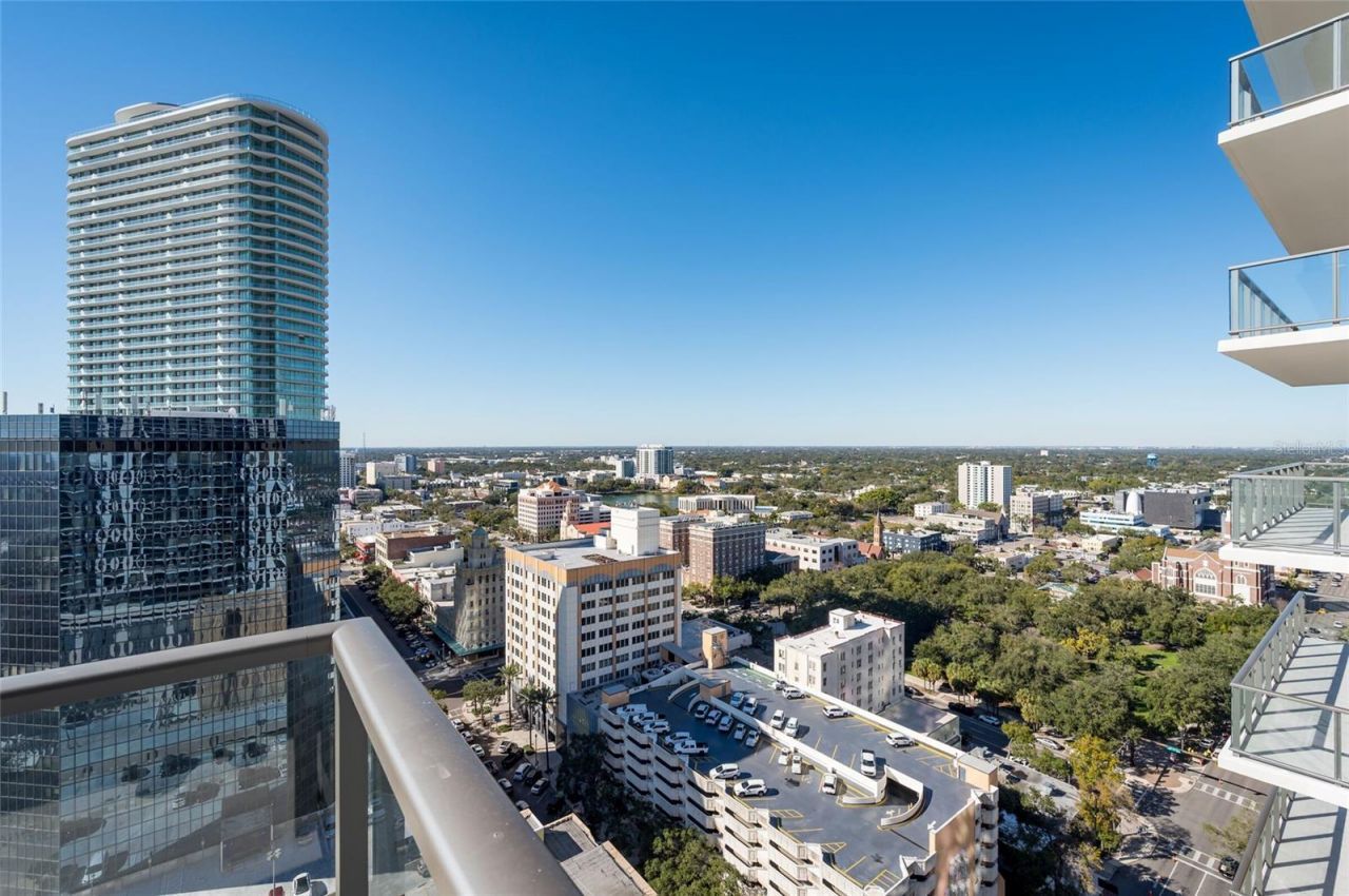 275 1st Avenue South, Unit 2208, Saint Petersburg, FL 33701 Photo