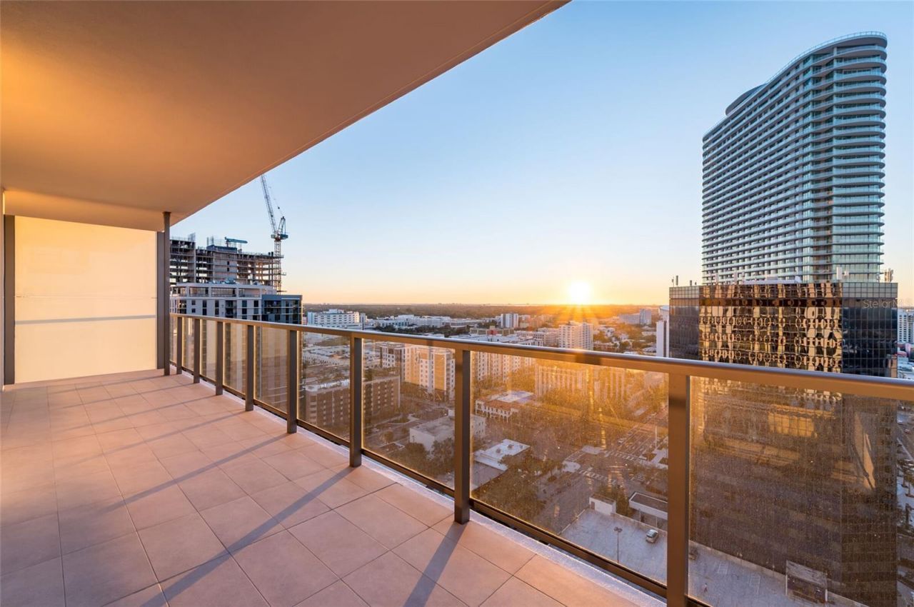 275 1st Avenue South, Unit 2208, Saint Petersburg, FL 33701 Photo