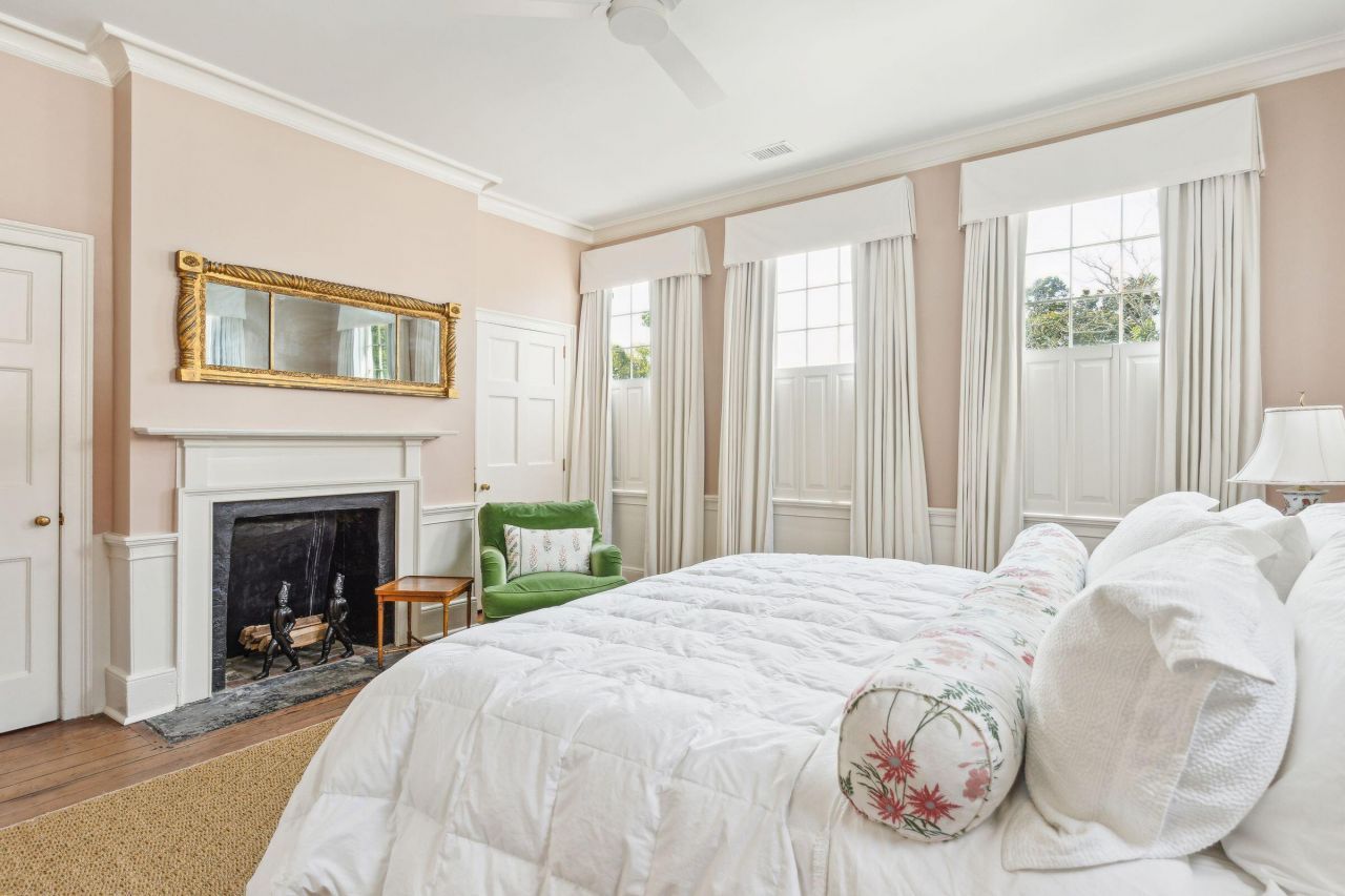 26 Mary Street Photo 30