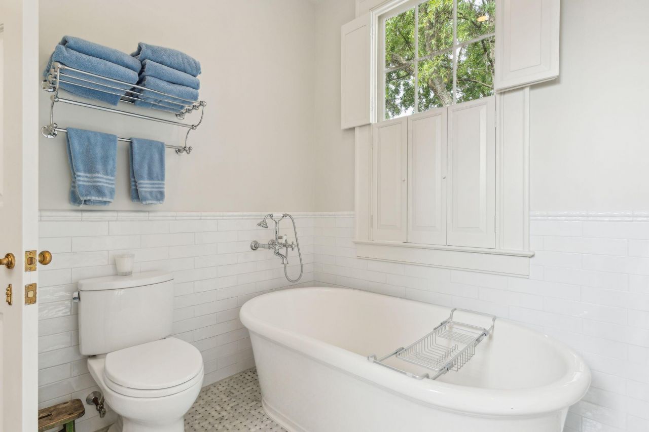 26 Mary Street Photo 40