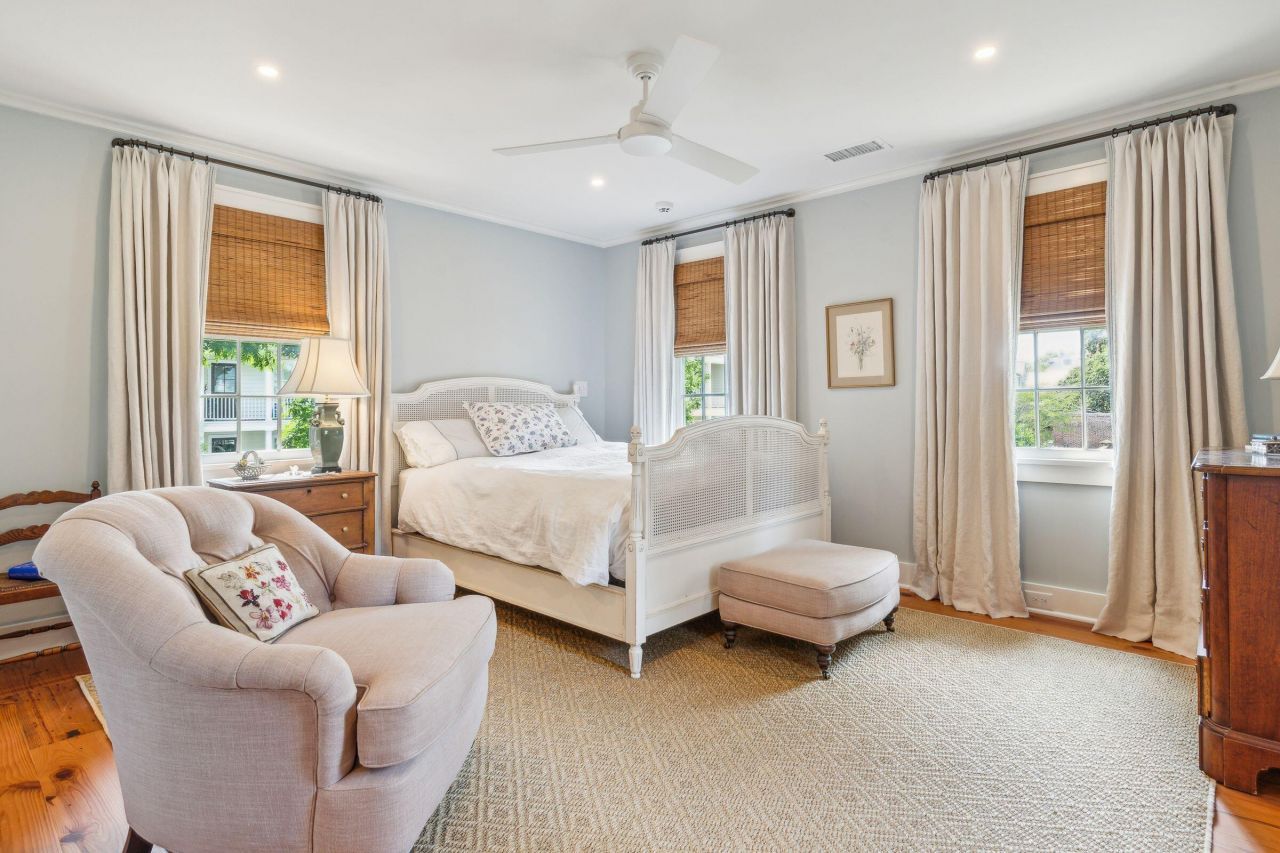 26 Mary Street Photo 65