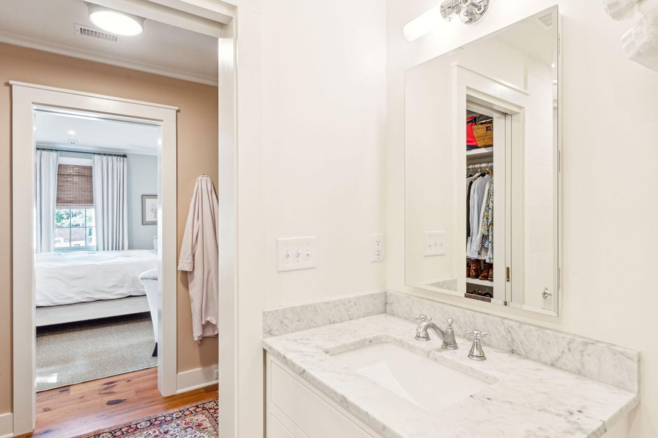 26 Mary Street Photo 68