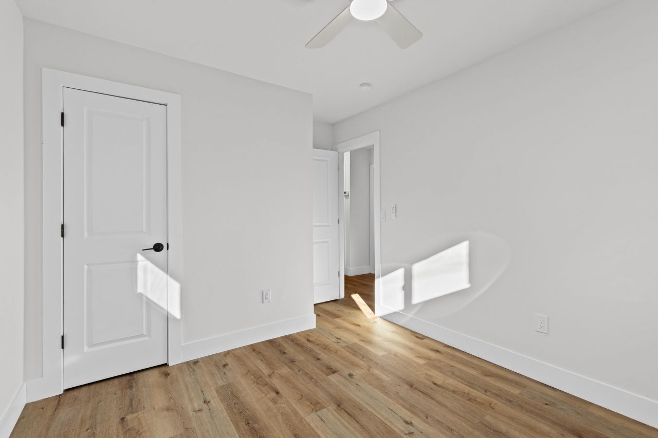 3585 Dunmovin Drive Photo 16