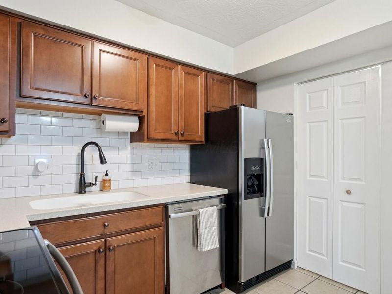 1350 Baja Lane, Unit 10, Columbus, OH 43204 Photo 13