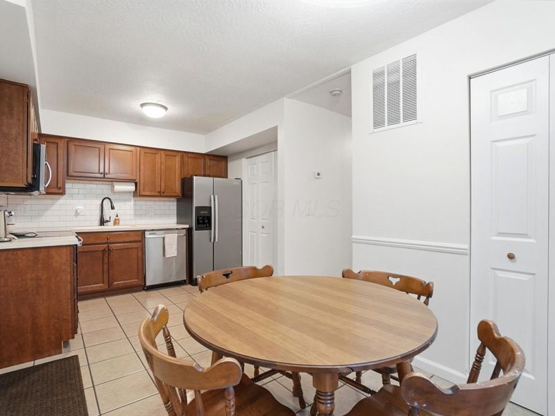 1350 Baja Lane, Unit 10, Columbus, OH 43204 Photo 16