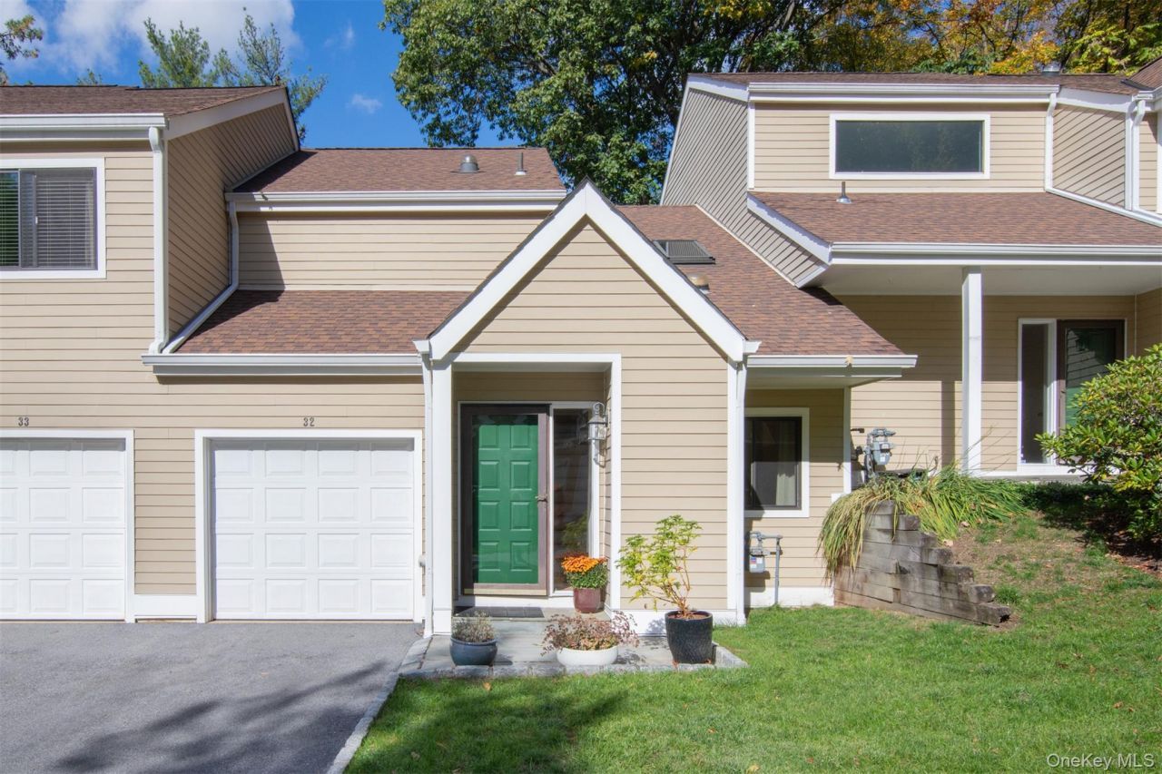32 Westwood Close, Irvington, NY 10533 Main Photo