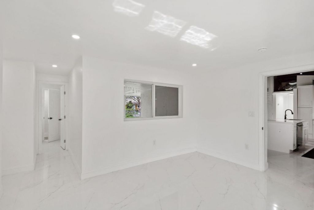 1530 NW 18th Court, Fort Lauderdale, FL 33311 Photo