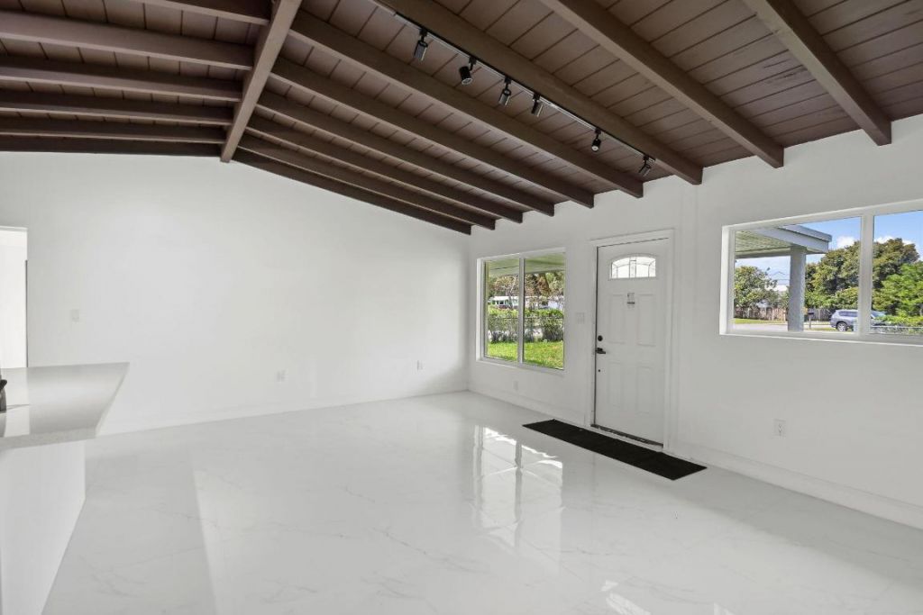 1530 NW 18th Court, Fort Lauderdale, FL 33311 Photo