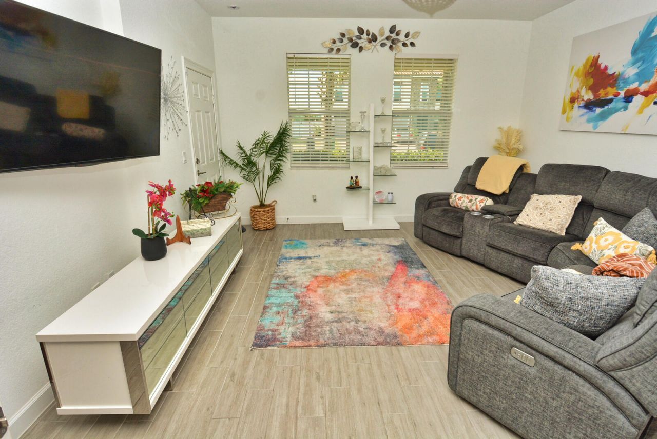 7487 NW Deysbrook Lane, Port Saint Lucie, FL 34987 Photo