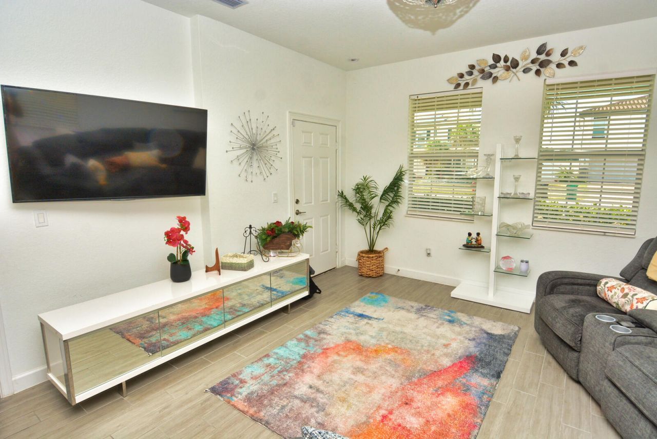 7487 NW Deysbrook Lane, Port Saint Lucie, FL 34987 Photo