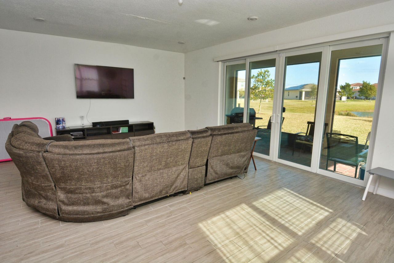 7487 NW Deysbrook Lane, Port Saint Lucie, FL 34987 Photo