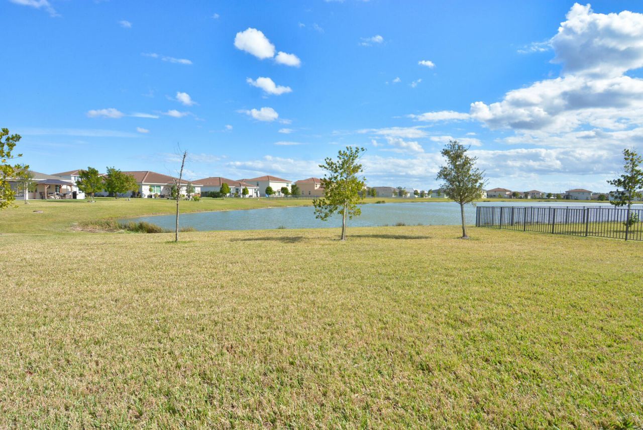 7487 NW Deysbrook Lane, Port Saint Lucie, FL 34987 Photo