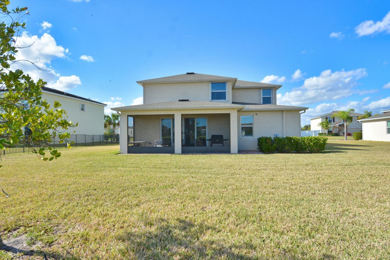 7487 NW Deysbrook Lane, Port Saint Lucie, FL 34987 Photo