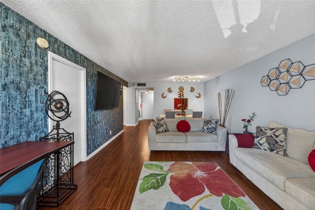 1800 N Andrews Avenue, Unit 2F, Fort Lauderdale, FL 33311 Photo