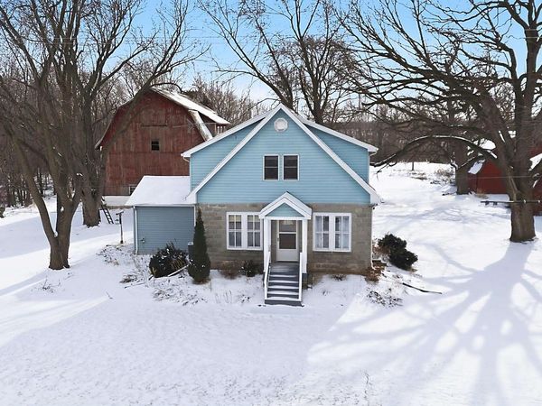 5987 COUNTY RD E, Omro, WI 54963