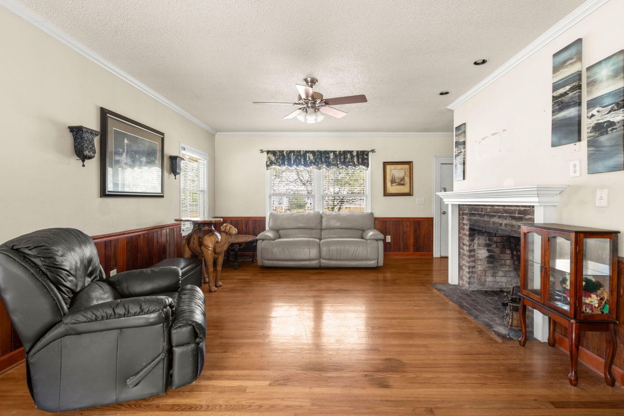 417 Dennis Avenue Photo 10