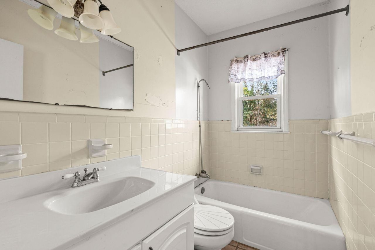 417 Dennis Avenue Photo 20