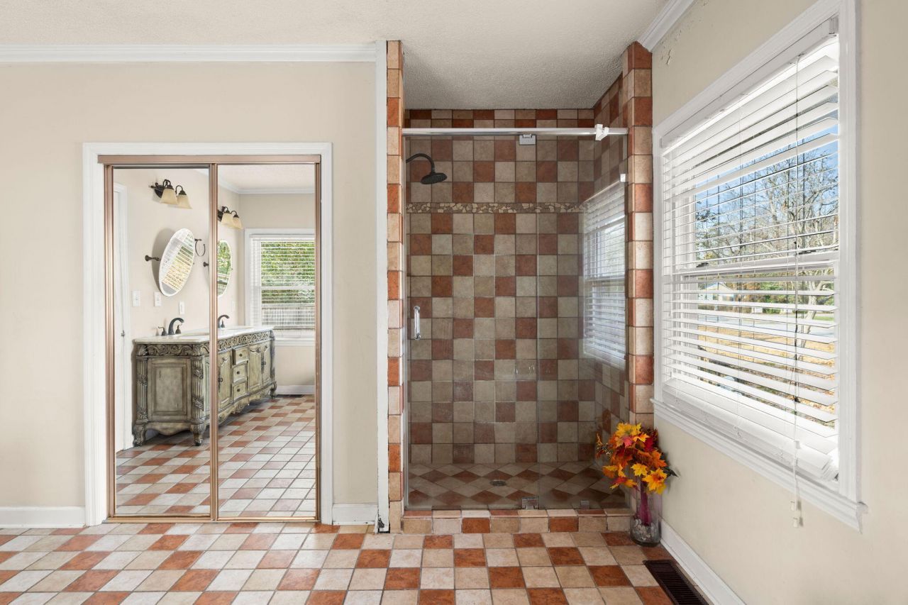 417 Dennis Avenue Photo 28