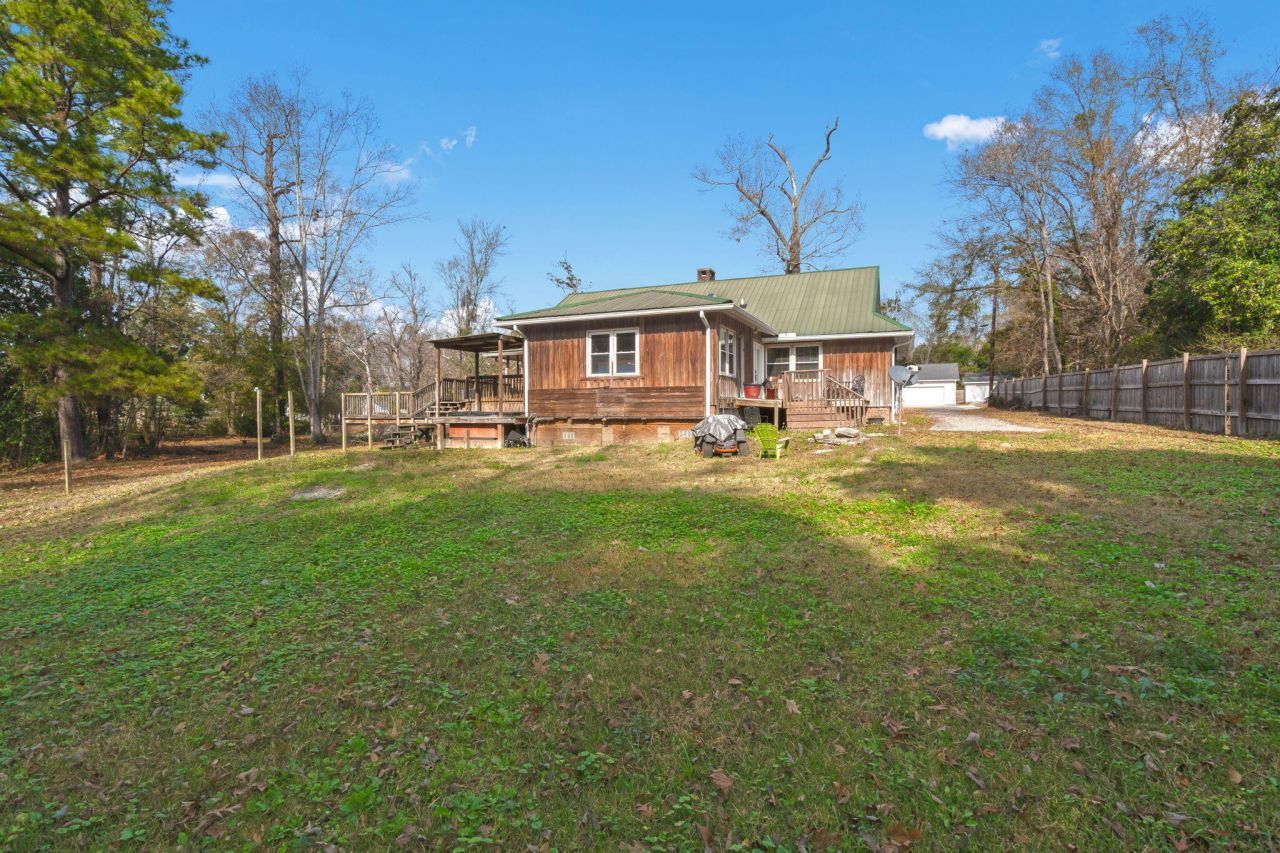 417 Dennis Avenue Photo 38