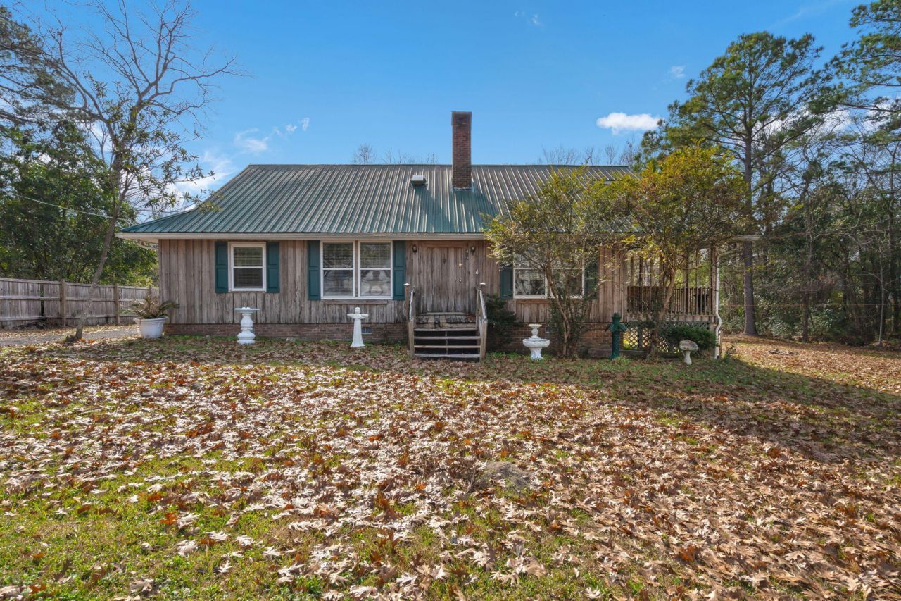 417 Dennis Avenue Photo 6