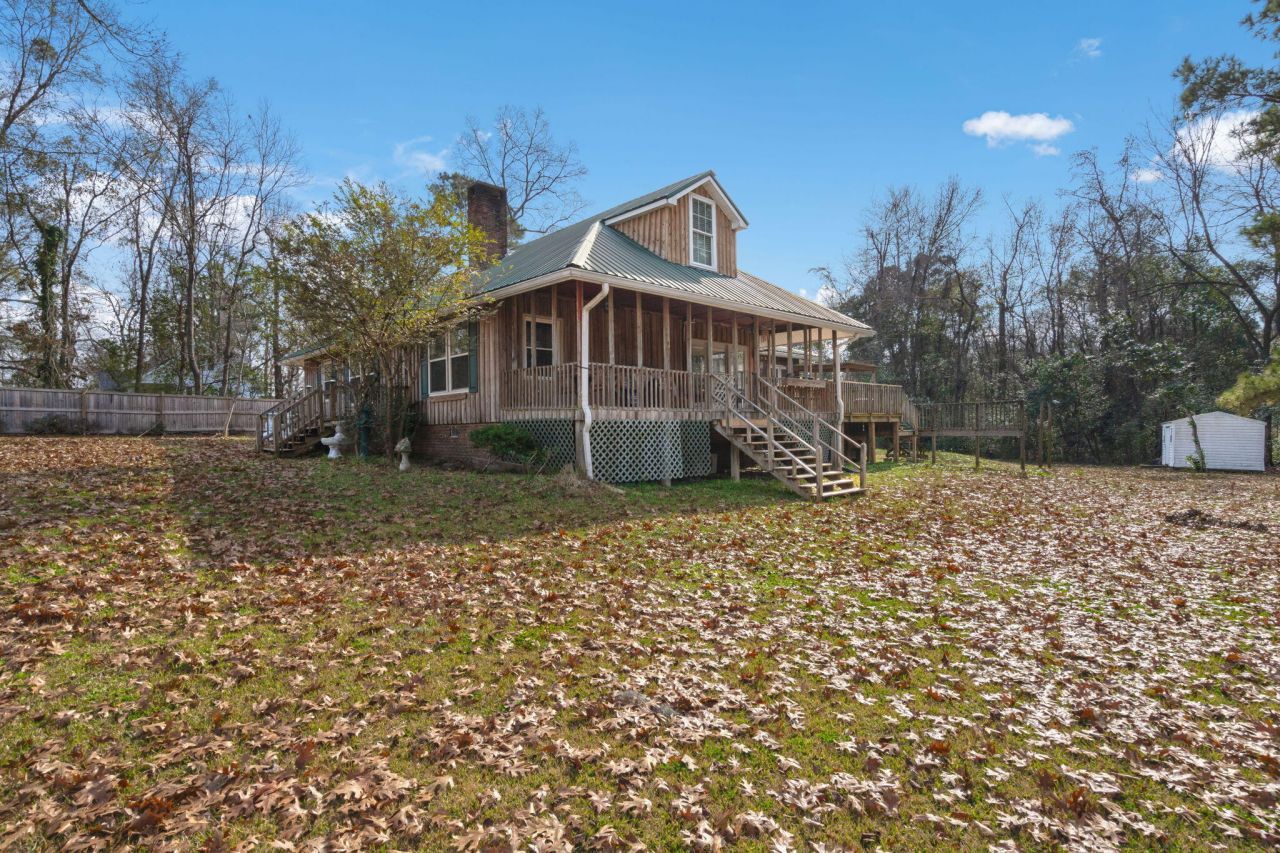 417 Dennis Avenue Photo 8