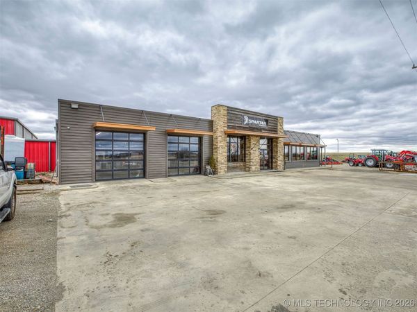 2238 N Broadway, Checotah, OK 74426