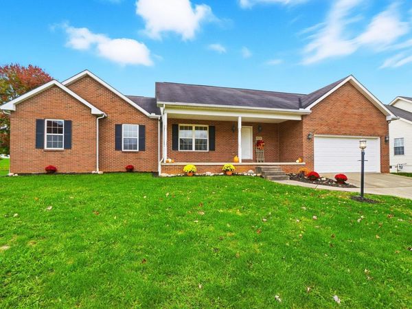 1916 Country Place, Lancaster, OH 43130