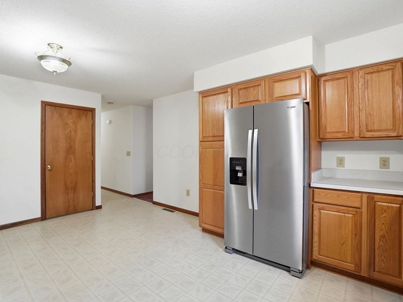 1916 Country Place, Lancaster, OH 43130 Photo 7