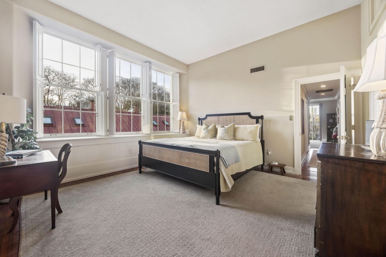 67 Legare Photo 11