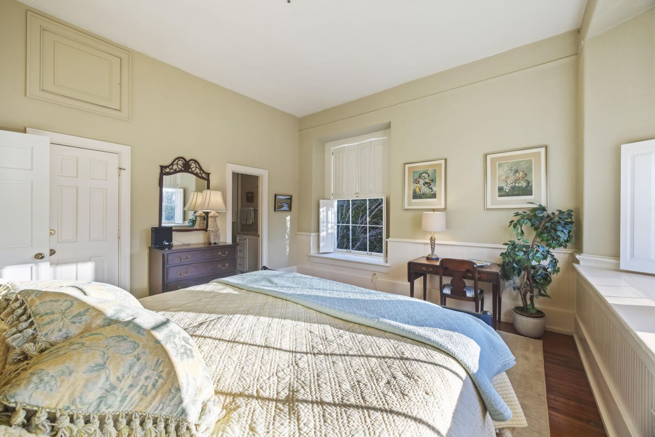 67 Legare Photo 12