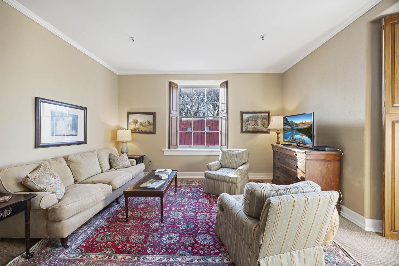 67 Legare Photo 19