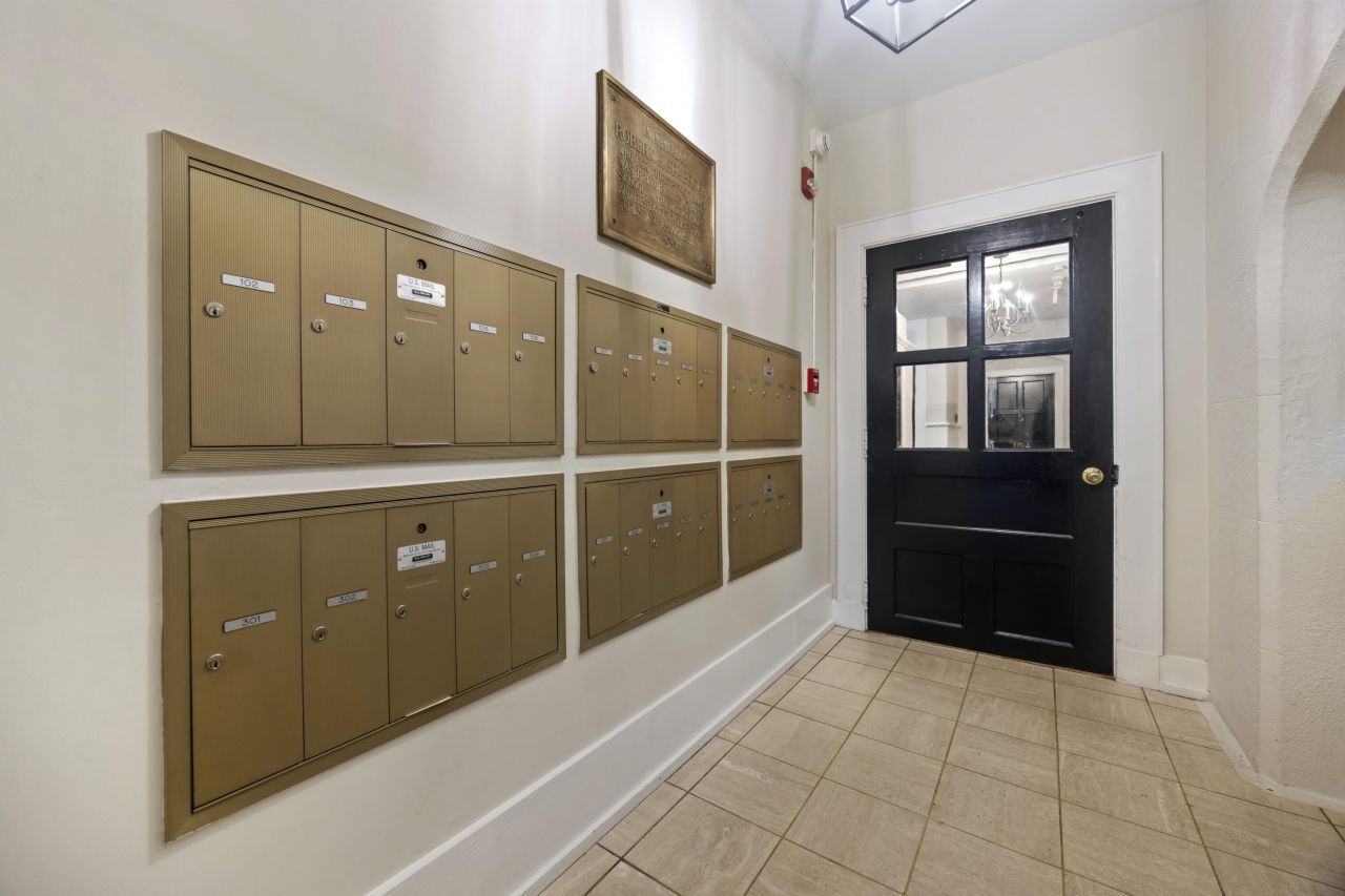 67 Legare Photo 24