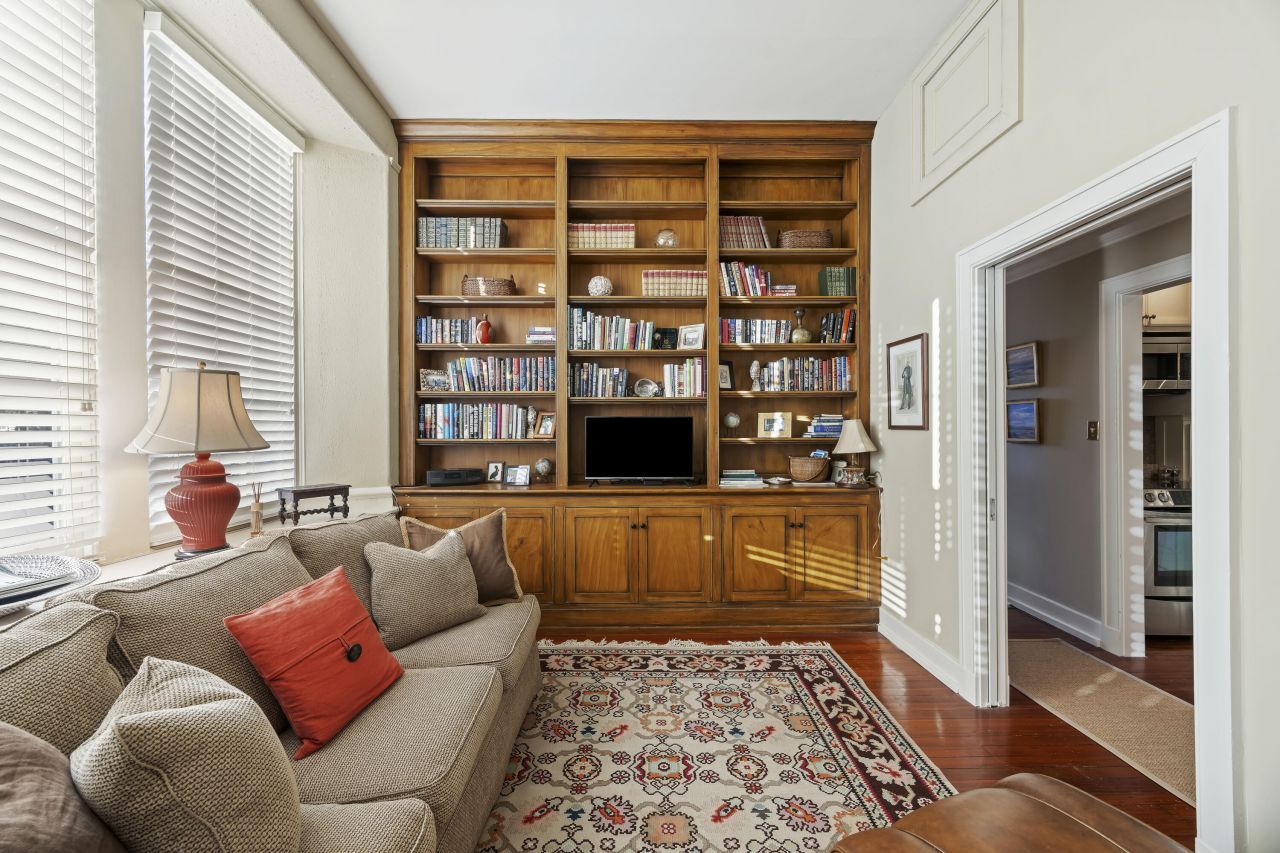 67 Legare Photo 4