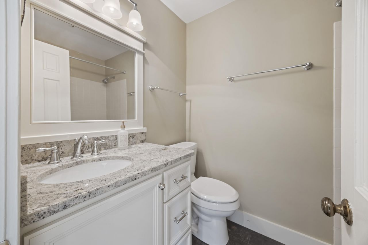 67 Legare Photo 9
