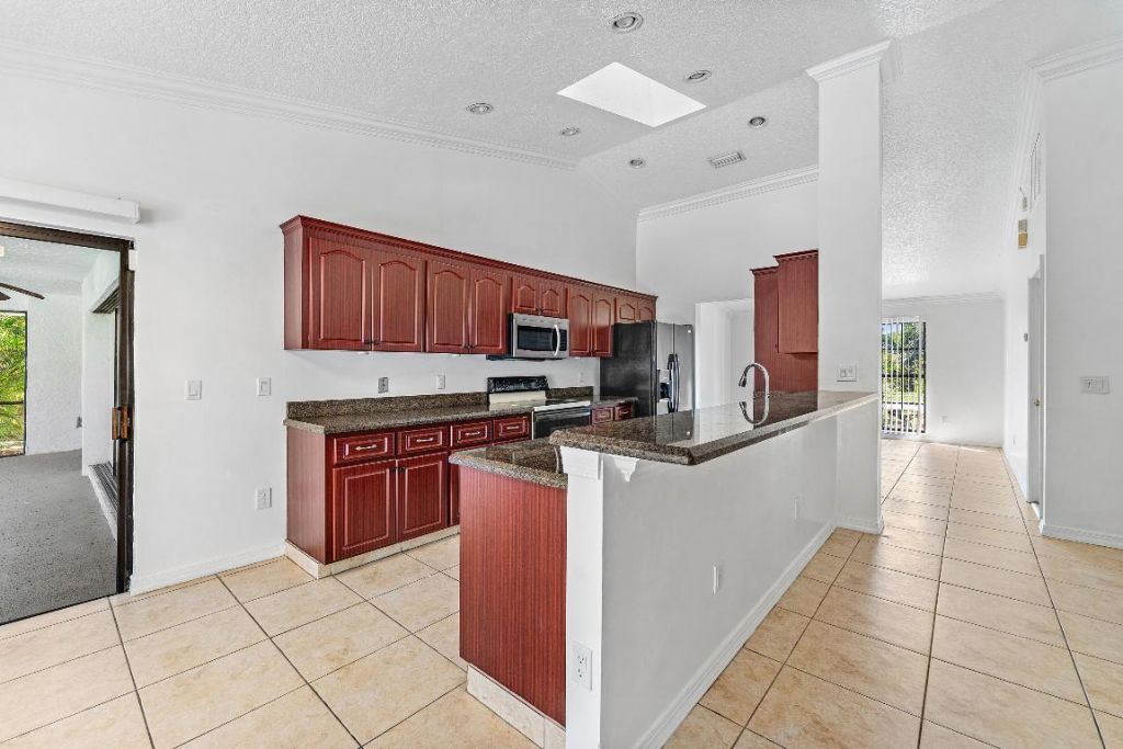 2057 Amesbury Circle, Wellington, FL 33414 Photo