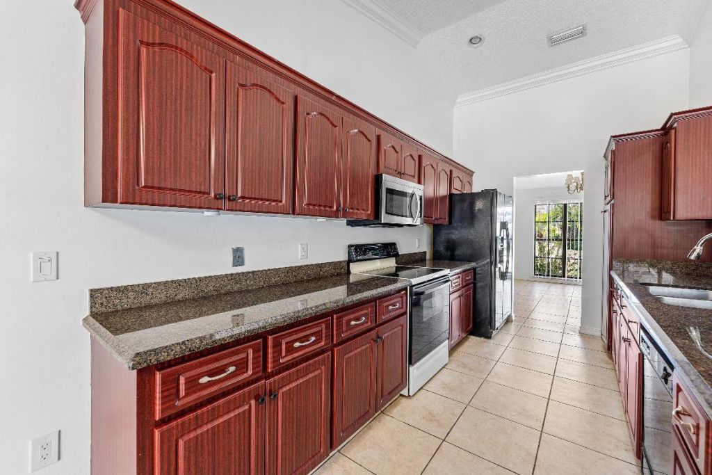 2057 Amesbury Circle, Wellington, FL 33414 Photo