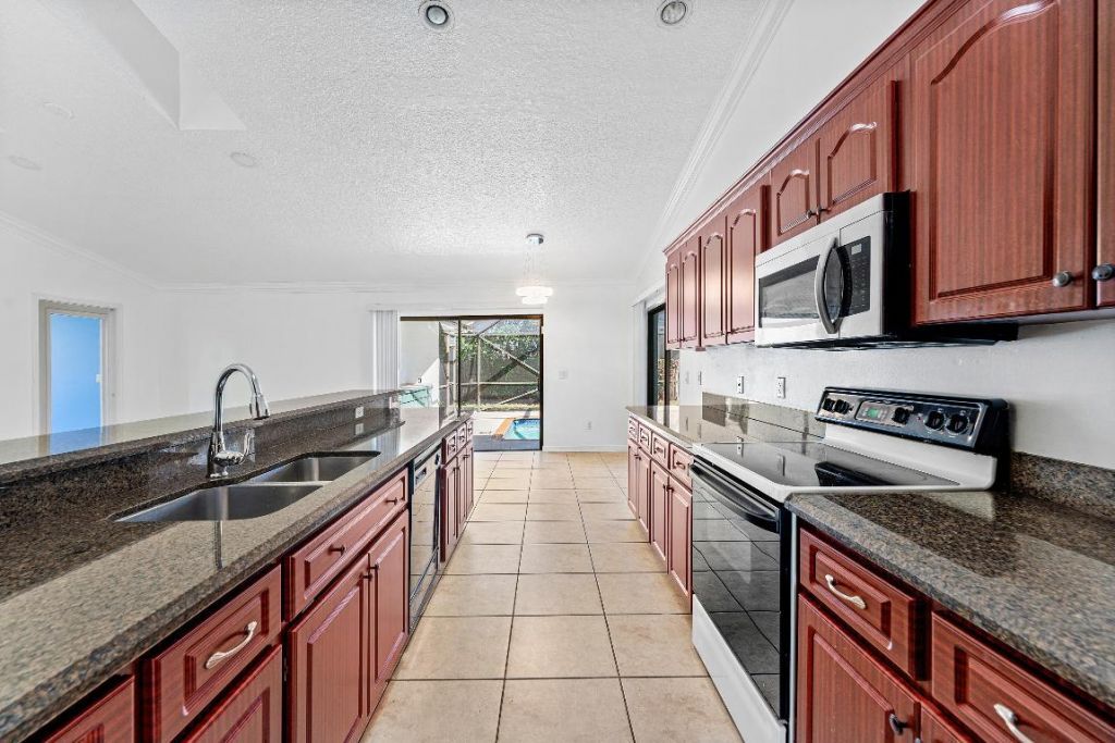 2057 Amesbury Circle, Wellington, FL 33414 Photo