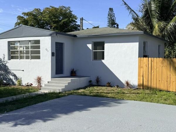 2745 Funston Street, Hollywood, FL 33020