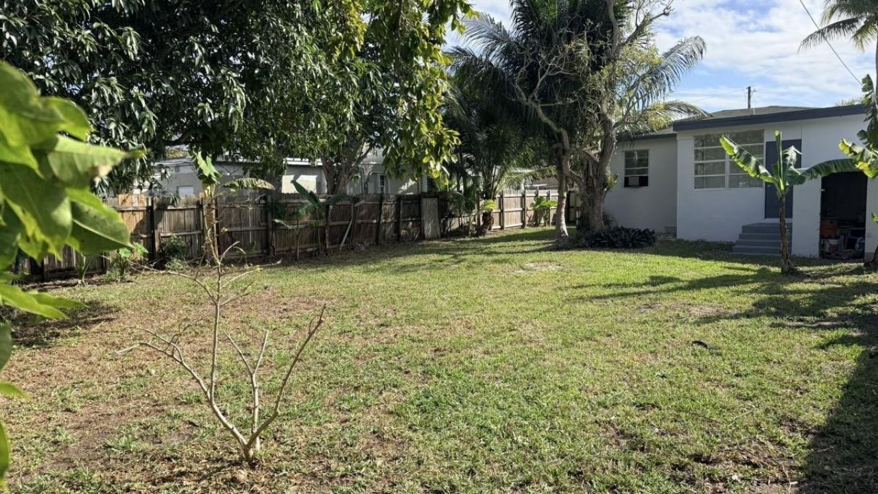 2745 Funston Street, Hollywood, FL 33020 Photo