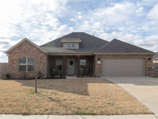 1017 Giulia Avenue, Tontitown, AR 72762