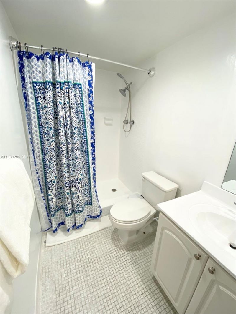 4001 S Ocean Dr, Unit 4M, Hollywood, FL 33019 Photo