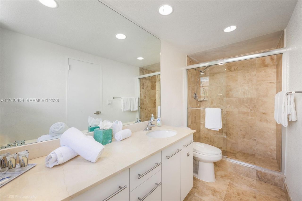 4001 S Ocean Dr, Unit 3B, Hollywood, FL 33019 Photo
